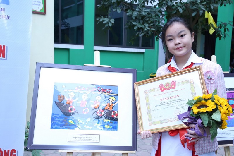 Trao giải cuộc thi vẽ tranh “Thiếu nhi Việt Nam với An toàn giao thông” năm  2020 | Báo Giáo dục và Thời đại Online