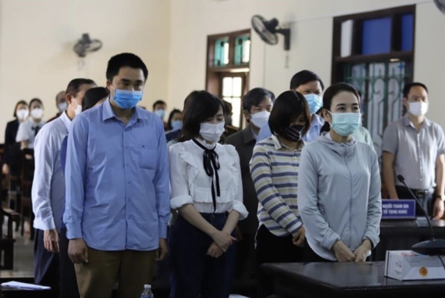 Nâng khống giá thiết bị y tế ở Hà Tĩnh: Hàng loạt cựu giám đốc bệnh viện lĩnh án
