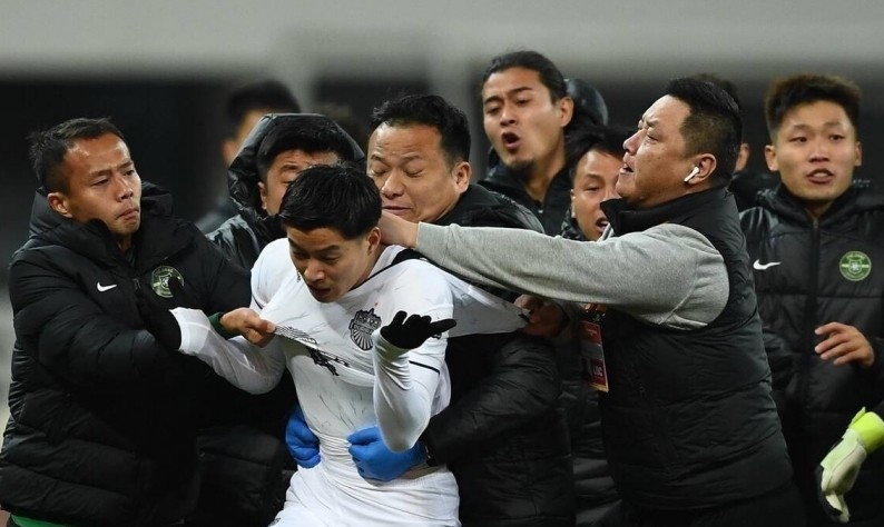 AFC có thể phạt nặng đội tuyển của Trung Quốc và Thái Lan | Báo Giáo dục và  Thời đại Online