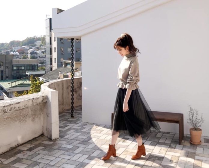 7 cách phối đồ với giày boot nữ Hàn Quốc đang được chị em yêu thích trong  mùa đông