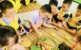 Trẻ mầm non Đà Nẵng hào hứng khám phá mâm quả diệt sâu bọ ngày Tết Đoan Ngọ