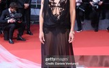 Mỹ nhân đẹp nhất thế giới 'mặc như không mặc' trên thảm đỏ Cannes 2024