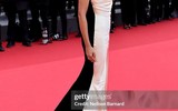 Mỹ nhân từng 'mặc như không mặc' tiếp tục thu hút mọi ánh nhìn tại Cannes 2024