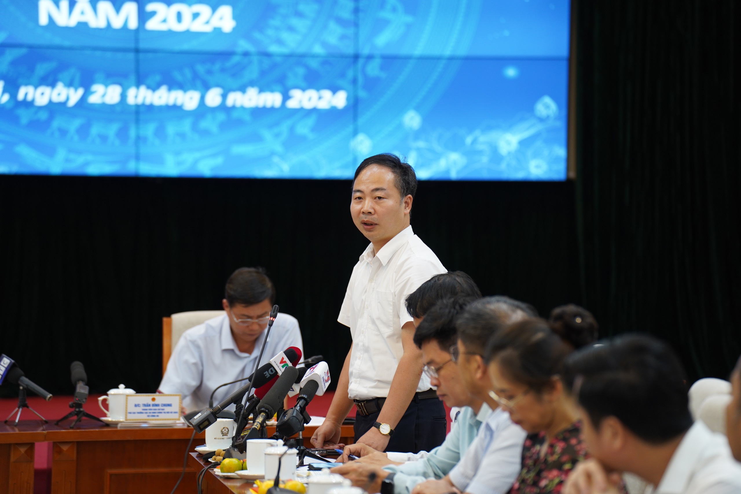 Ông Nguyễn Ngọc Hà – Phó Cục trưởng Quản lý chất lượng (Bộ GD&ĐT) khẳng định, không có chuyện lộ, lọt đề thi môn Ngữ văn.