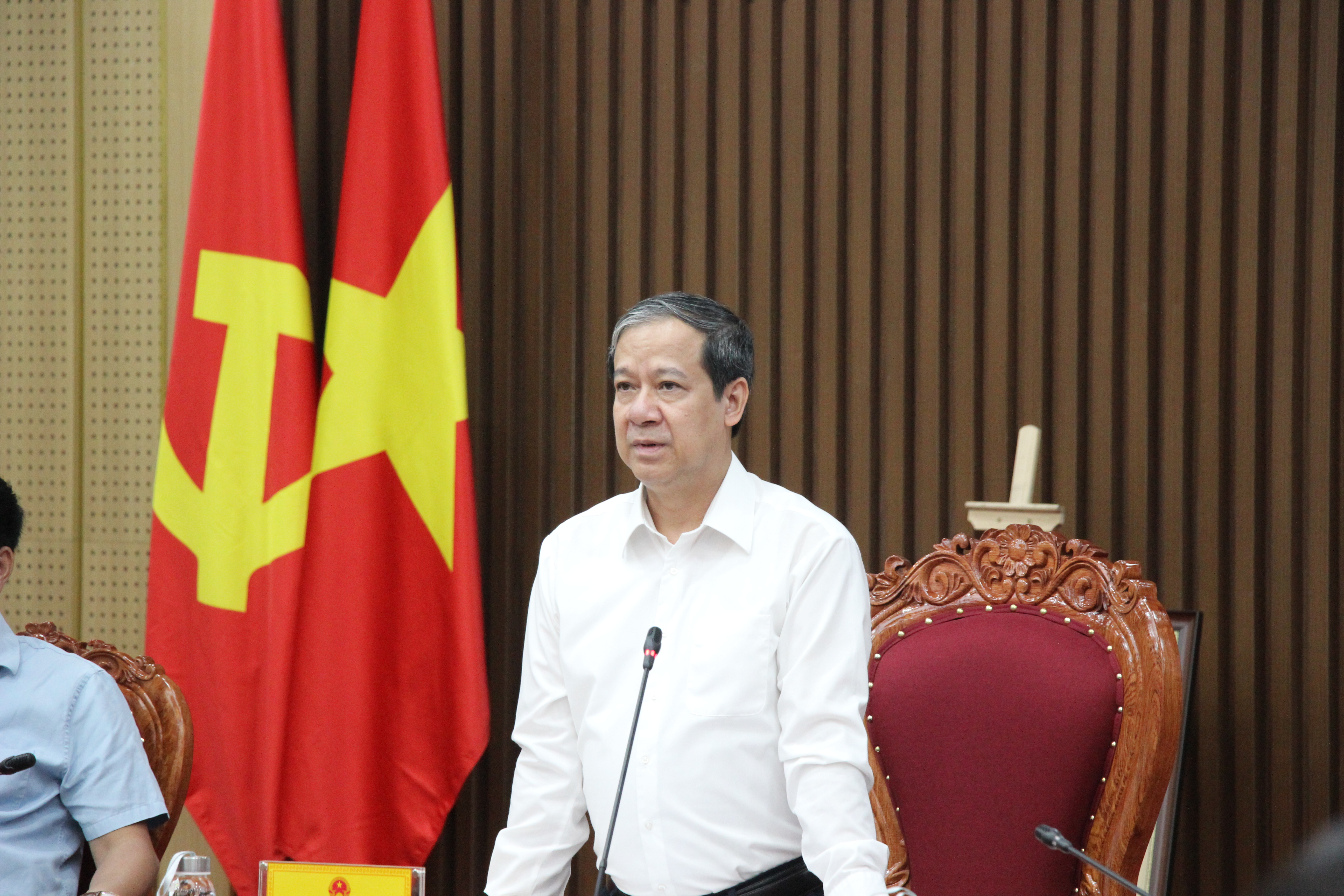 Bộ trưởng Nguyễn Kim Sơn phát biểu chỉ đạo tại buổi làm việc.