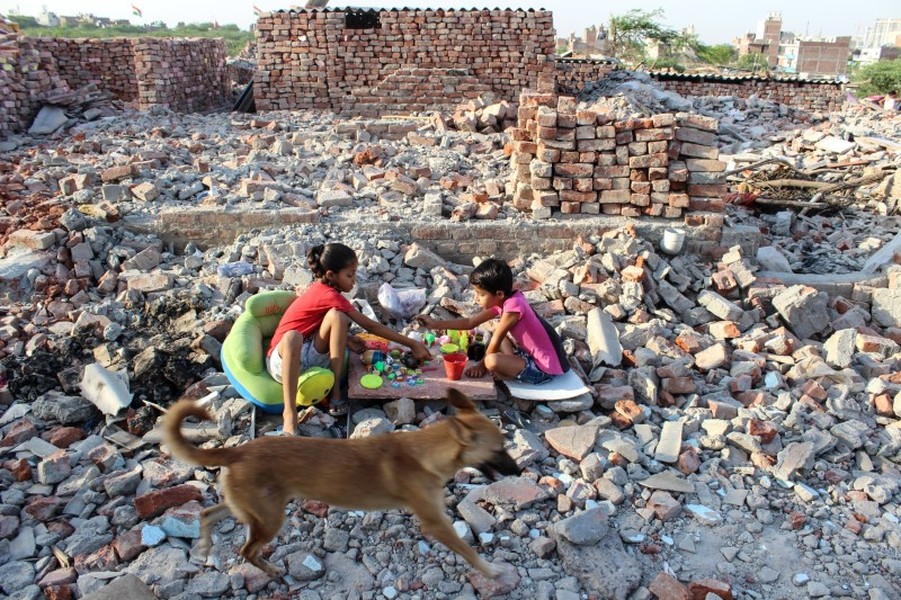 Chùm ảnh người nghèo ở thủ đô Ấn Độ trong khủng hoảng nhà ở