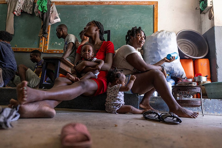 Chùm ảnh sự hỗn loạn ở Haiti 