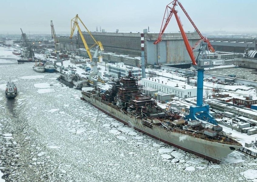 Chi phí sửa chữa tàu tuần dương Đô đốc Nakhimov vượt quá 200 tỷ rúp