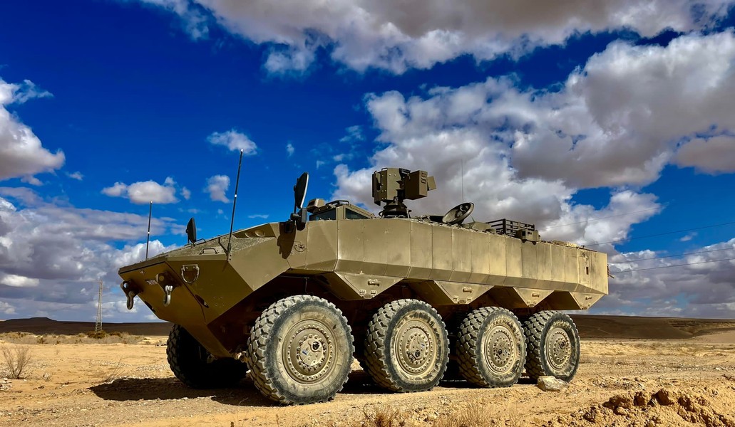 Israel dùng xe bọc thép chở quân Eitan mới nhất trong cuộc chiến với Hamas