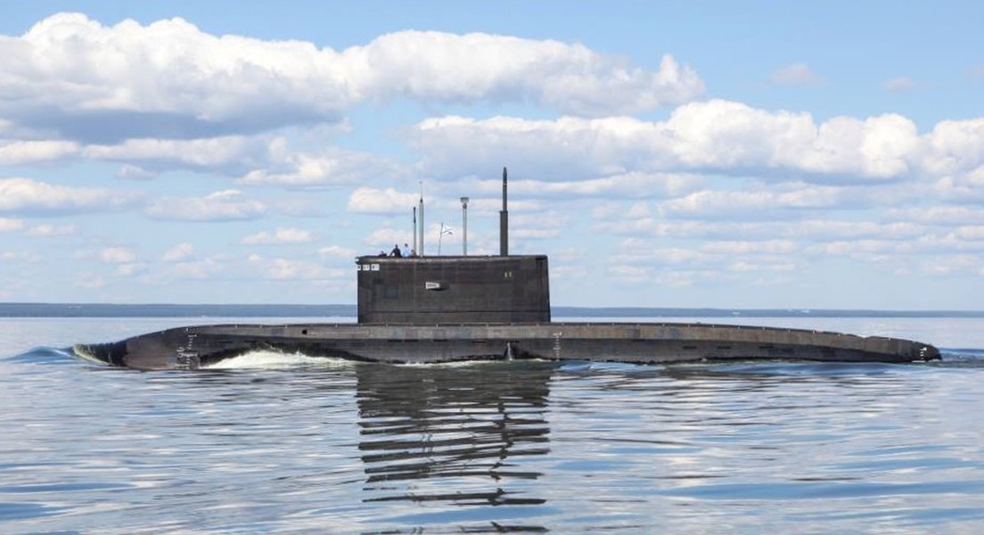 Tàu ngầm Ufa thực hiện chuyến hải trình quan trọng