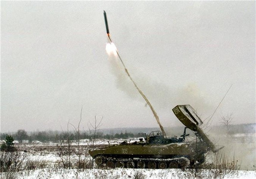 Đẩy nhanh hoàn thiện vũ khí thay thế 'Rắn phun lửa' UR-77 Meteorit