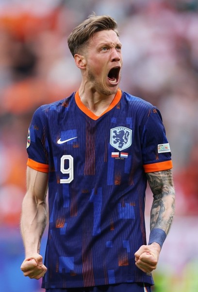 Cựu tiền đạo Man Utd cứu Hà Lan trận ra quân EURO 2024 