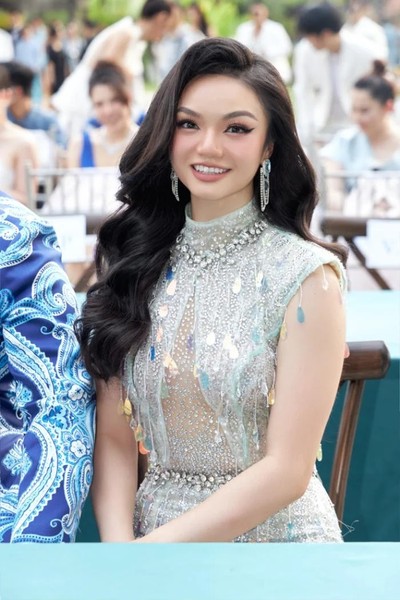 Vẻ đẹp đầy sức sống của cô gái gốc Việt đăng quang Á hậu Hoa hậu Hoàn vũ Canada 