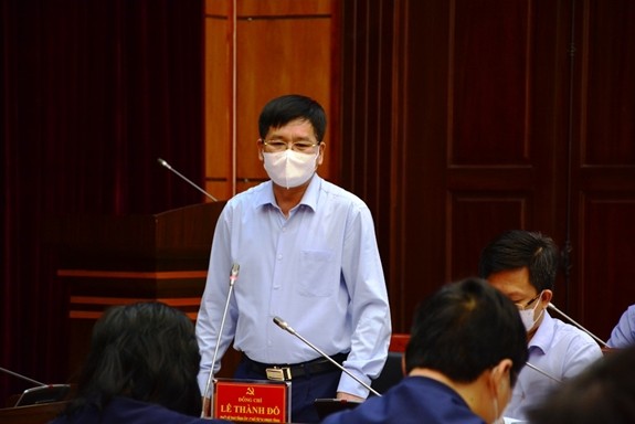 Ông Lê Thành Đô - Chủ tịch UBND tỉnh Điện Biên chủ trì buổi họp khẩn