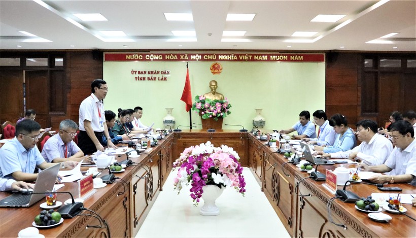 Thứ trưởng Nguyễn Văn Phúc kiểm tra công tác chuẩn bị Kỳ thi tốt nghiệp THPT tại Đắk Lắk ảnh 1