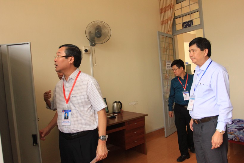 Thứ trưởng Nguyễn Văn Phúc kiểm tra công tác chuẩn bị Kỳ thi tốt nghiệp THPT tại Đắk Lắk ảnh 4
