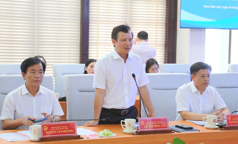 Bộ trưởng Nguyễn Kim Sơn: Giáo dục Thừa Thiên - Huế đang được đặc biệt quan tâm ảnh 1