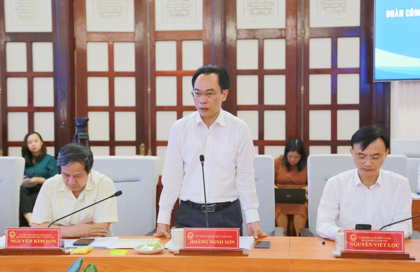 Bộ trưởng Nguyễn Kim Sơn: Giáo dục Thừa Thiên - Huế đang được đặc biệt quan tâm ảnh 3