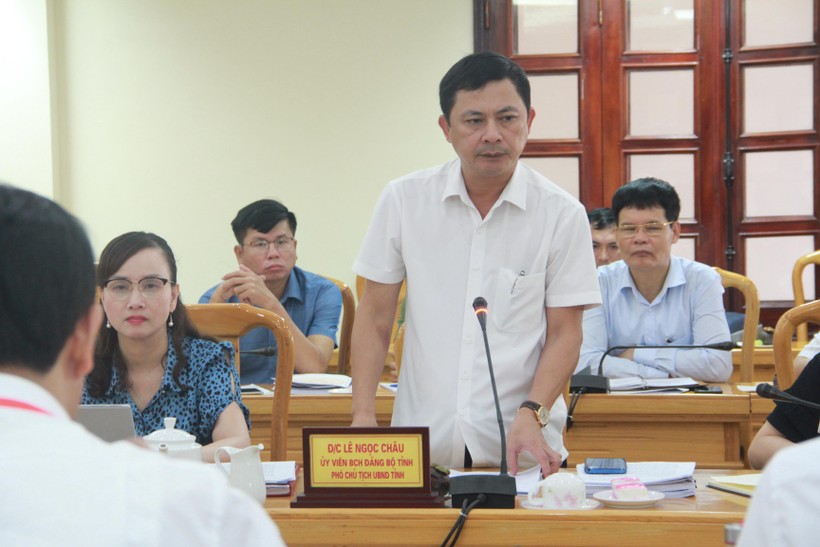 Thứ trưởng Hoàng Minh Sơn kiểm tra công tác chuẩn bị Kỳ thi tốt nghiệp THPT tại Hà Tĩnh ảnh 1