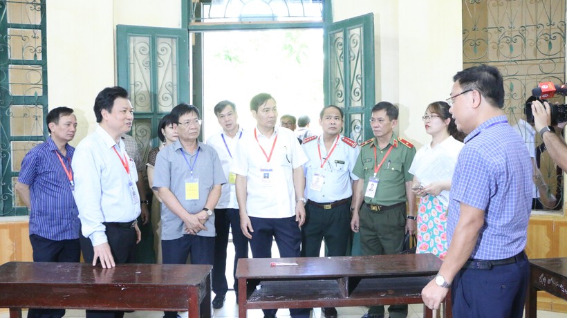 Thứ trưởng Nguyễn Hữu Độ: Nam Định cần chú trọng bảo đảm an ninh, an toàn trường thi ảnh 2