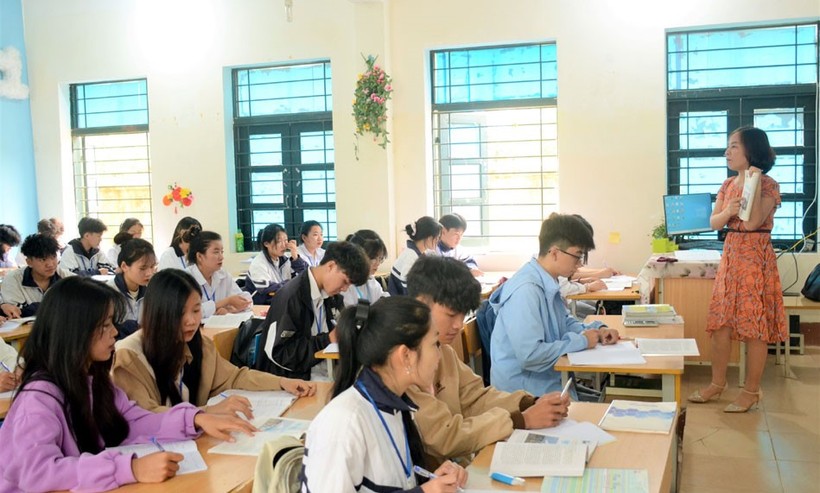 Năm học 2024 - 2025, chỉ tiêu tuyển sinh của trường THPT Thanh Nưa là 220 học sinh lớp 10, cũng là năm đầu tiên trường thực hiện thi tuyển đầu vào.