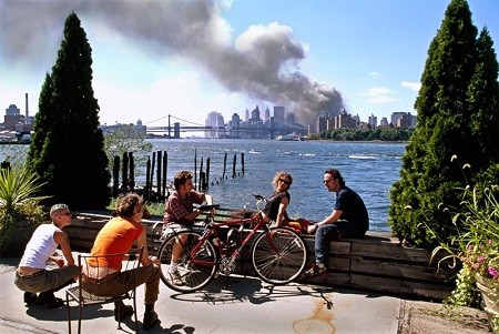 Ảnh chụp vụ tấn công khủng bố 11/9/2001 của nhiếp ảnh gia Thomas Hoepker