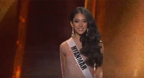 Hoa hậu Myanmar xử lý thông minh khi vấp ngã