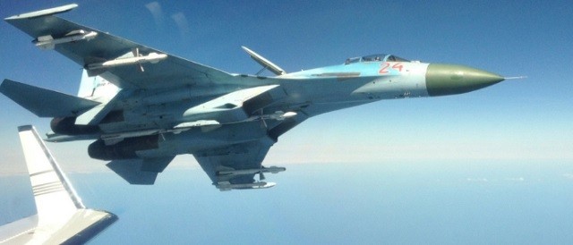 Xem máy bay Nga chặn máy bay Mỹ trên biển Baltic