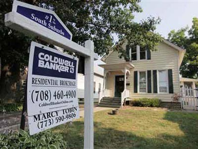 Một căn nhà được rao bán ở thành phố Blue Island , bang Illinois (Mỹ). Ảnh: AP (theo Người lao động)