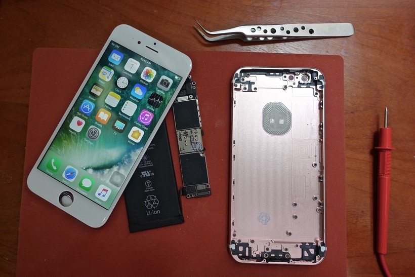 Tự chế iPhone bằng các linh kiện mua tại Trung Quốc