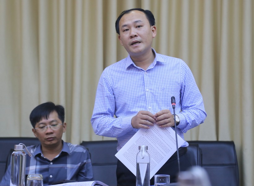 Ông Phạm Xuân Khánh, Phó bí thư Tỉnh Đoàn Quảng Trị thông tin về công tác chuẩn bị hỗ trợ thí sinh dự thi.