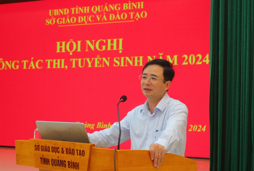 Giám đốc Sở GD&ĐT Quảng Bình Đặng Ngọc Tuấn phát biểu chỉ đạo tại Hội nghị.