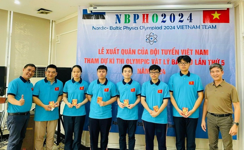 Các thành viên đội tuyển Việt Nam tham dự Olympic Vật lý Bắc Âu-Baltic năm 2024.