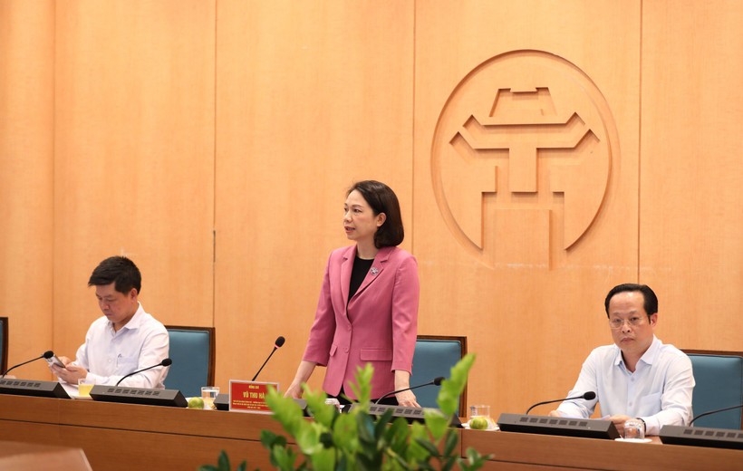 Bà Vũ Thu Hà, Phó Chủ tịch UBND TP Hà Nội phát biểu.