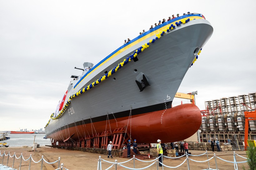  Kiev sắp nhận chiến hạm hộ tống tàu chở ngũ cốc ở Biển Đen