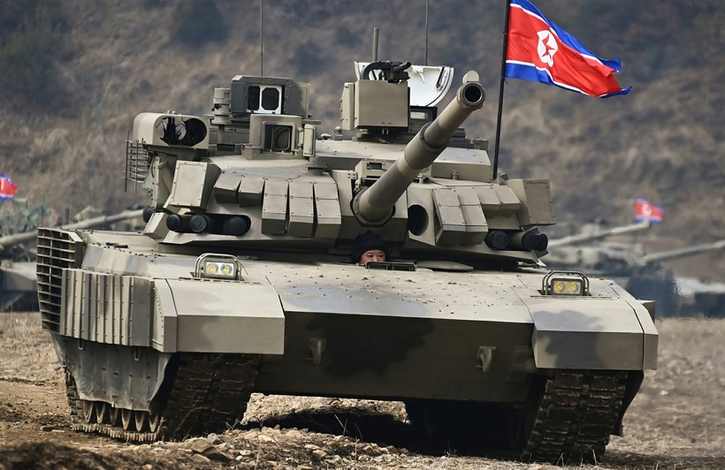 Tên chính thức của xe tăng mới nhất Triều Tiên sản xuất đã được biết