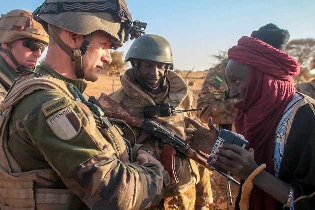 Pháp giảm hiện diện quân sự tại châu Phi để 'xoay trục' sang Armenia?