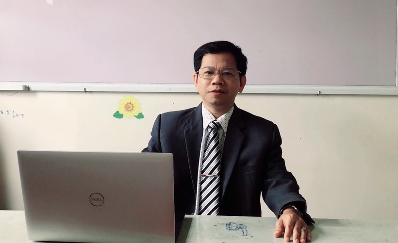 Thầy Nguyễn Quang Thi – giáo viên dạy môn Toán, Trường THPT Bảo Lộc (tỉnh Lâm Đồng). Ảnh: NVCC.
