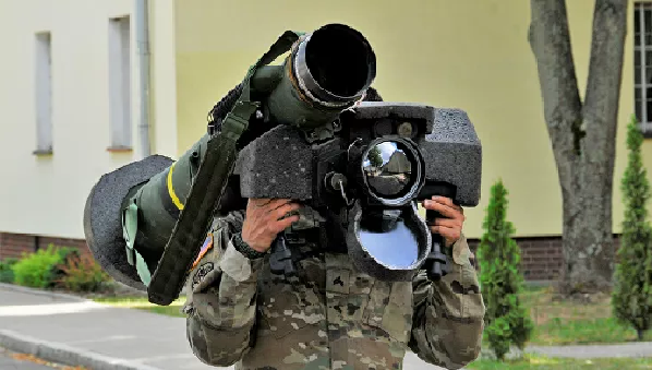 Hệ thống tên lửa chống tăng (ATGM) Javelin của Mỹ.