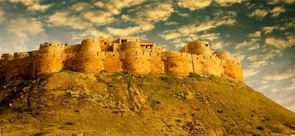 “Pháo đài sống” màu vàng chói lọi - Jaisalmer, Rajasthan, Ấn Độ.