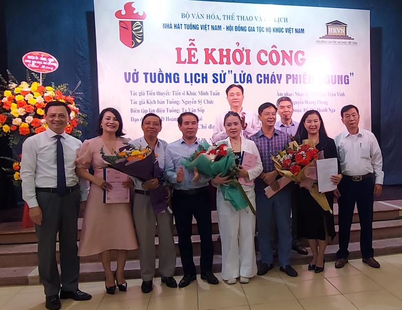Nhà hát Tuồng Việt Nam vừa khởi công dàn dựng vở tuồng lịch sử 'Lửa cháy Phiên Ngung'. Ảnh: Bình Thanh.
