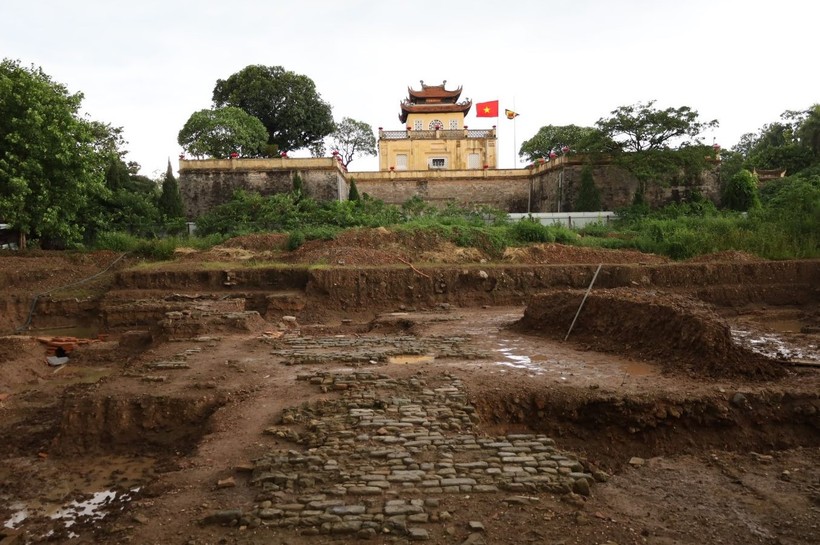 Kết quả khai quật, nghiên cứu khảo cổ từ năm 2011 đến nay tại Hoàng thành Thăng Long đem lại nhiều kết quả xác thực để phục dựng điện Kính Thiên.