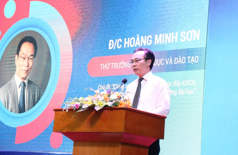 Thứ trưởng Bộ GD&ĐT Hoàng Minh Sơn. Ảnh: VNU Media - NTCC