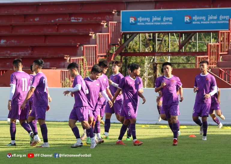 Liên đoàn bóng đá Việt Nam (VFF) bổ sung 6 cầu thủ cho U23 Việt Nam.