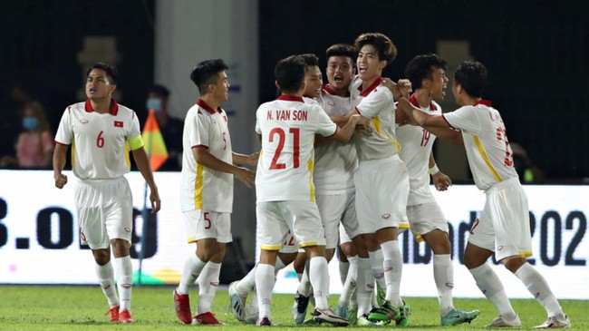Cầu thủ U23 Việt Nam mừng chiến thắng 7-0 trước Singapore.