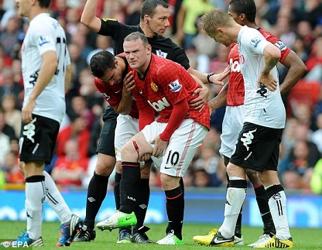 Rooney trở lại trong trận gặp Newcastle