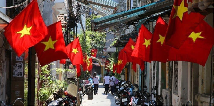 Mỗi hộ gia đình ở Hà Nội sẽ được tặng một lá cờ Tổ quốc dịp kỷ niệm 70 năm Giải phóng Thủ đô.