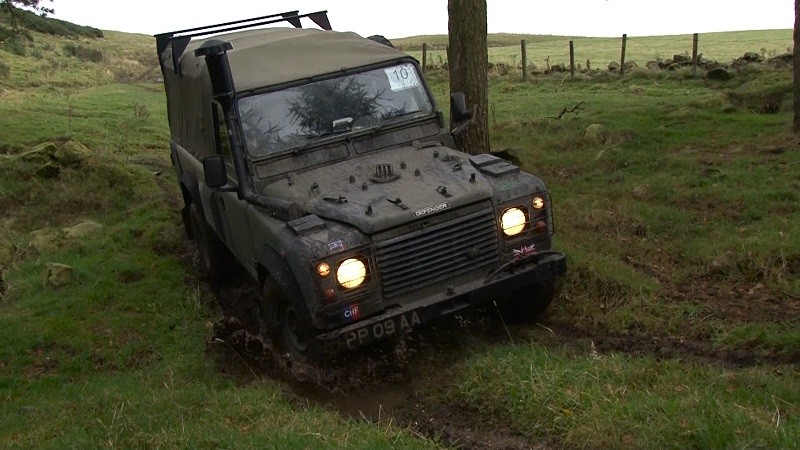 Xe địa hình Land Rover vẫn rất quan trọng với quân đội Anh