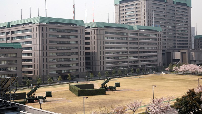 Hệ thống tên lửa phòng không tiên tiến Patriot PAC-3 tại Bộ Quốc phòng Nhật Bản ở Tokyo