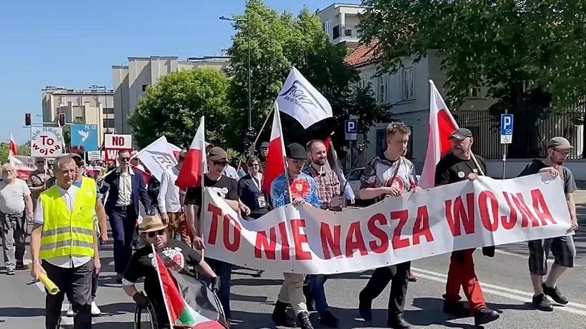 Hàng trăm người Ba Lan biểu tình phản đối viện trợ Ukraine, ngày 1/5/2024